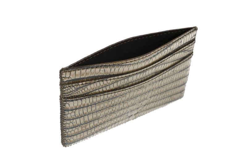 fotograf de produs, fotografie comerciala, studio foto iasi, fotograf silvestru petru, woop leather