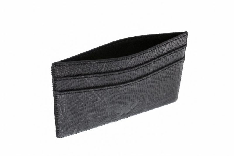 fotograf de produs, fotografie comerciala, studio foto iasi, fotograf silvestru petru, woop leather