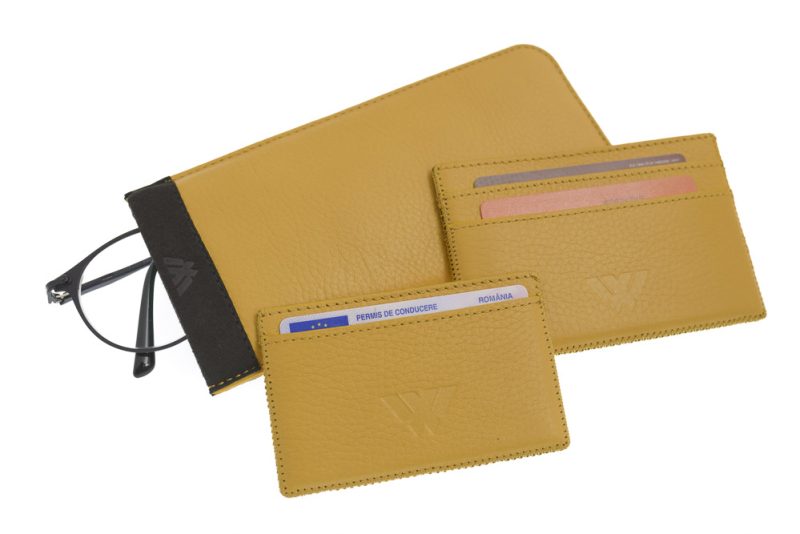 fotograf de produs, fotografie comerciala, studio foto iasi, fotograf silvestru petru, woop leather