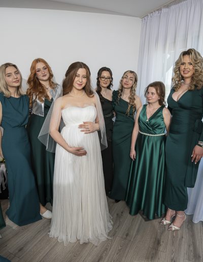 fotograf de nunta, fotograf de nunta iasi, nunta iasi, studio foto iasi, rochii mireasa, foto comercial, fotograf nunta Iasi, Vaslui, Bacau, Suceava, Botosani, Galati, trash the dress, Silvestru Petru